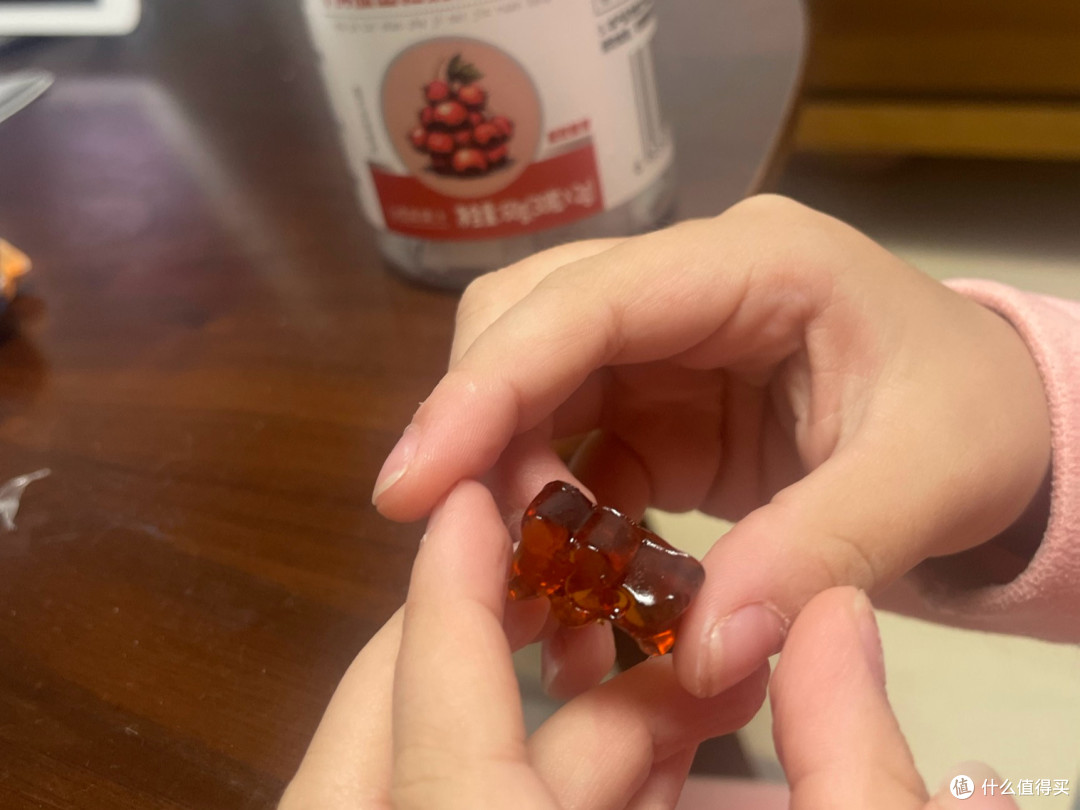 别只当普通糖果!这款“小熊软糖”是妈妈们的哄娃神器!