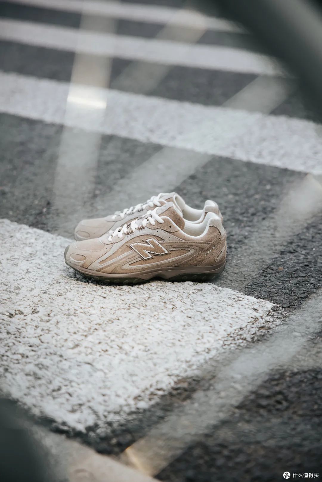 换季的第一双薄底鞋:New Balance,脚感舒适,穿在脚上时髦好搭