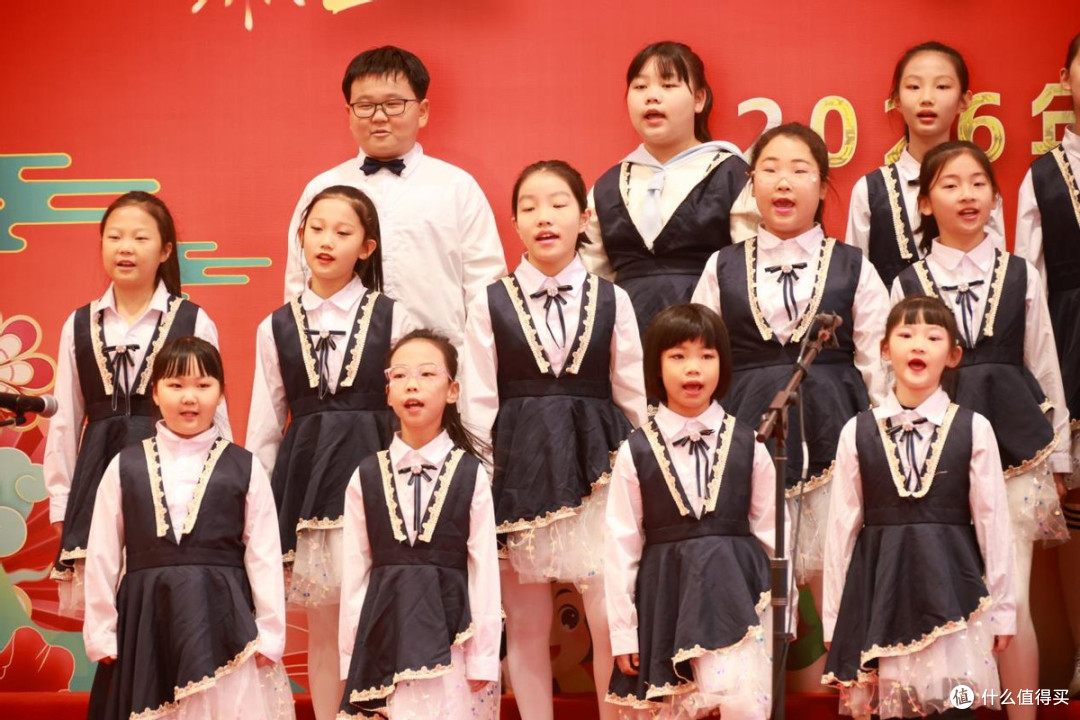 童心驭马，爱景同欢  雄东爱景小学2026元旦庆典圆满落幕