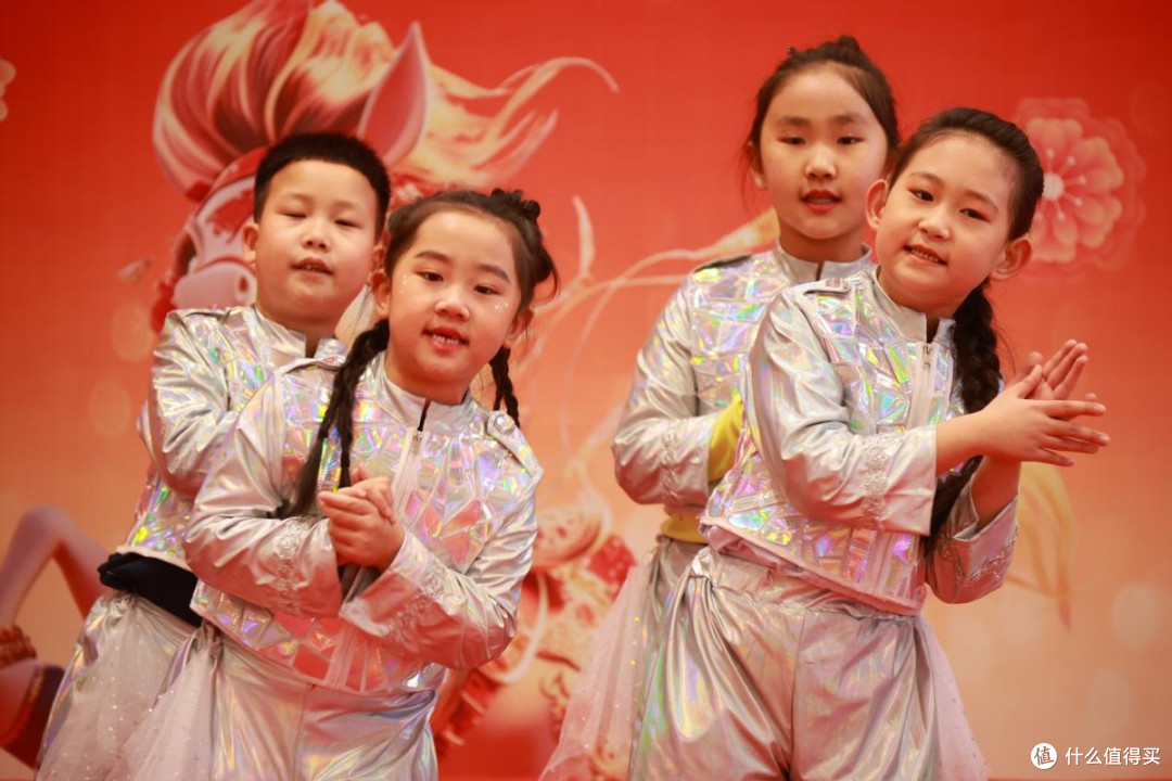童心驭马，爱景同欢  雄东爱景小学2026元旦庆典圆满落幕