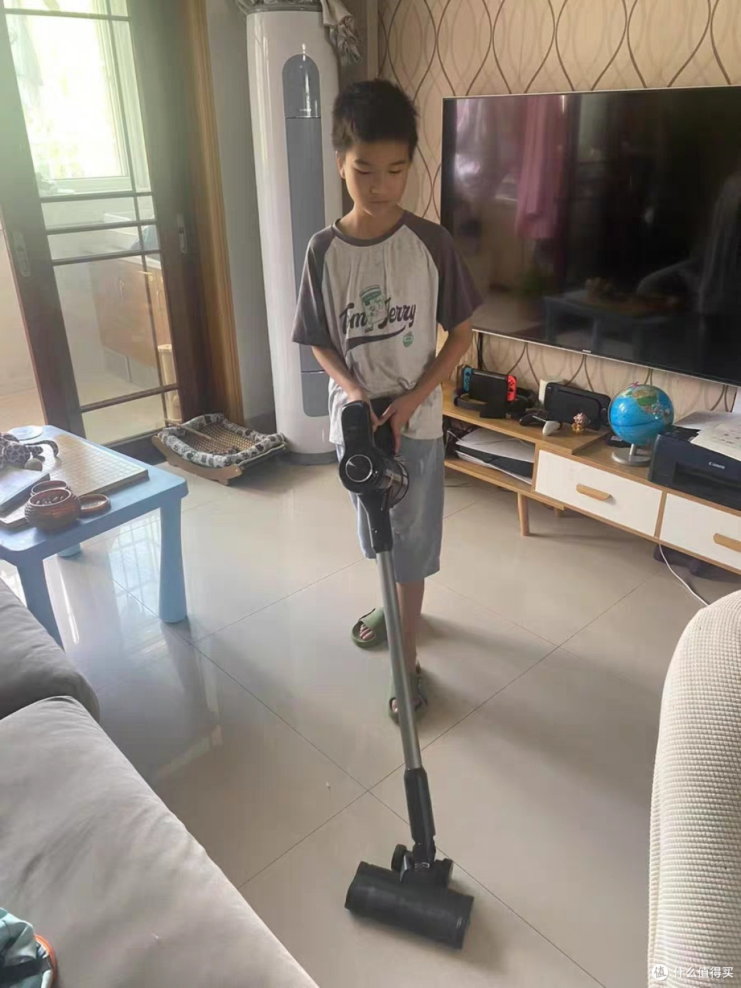 海尔G16S无线吸尘器绿光显尘