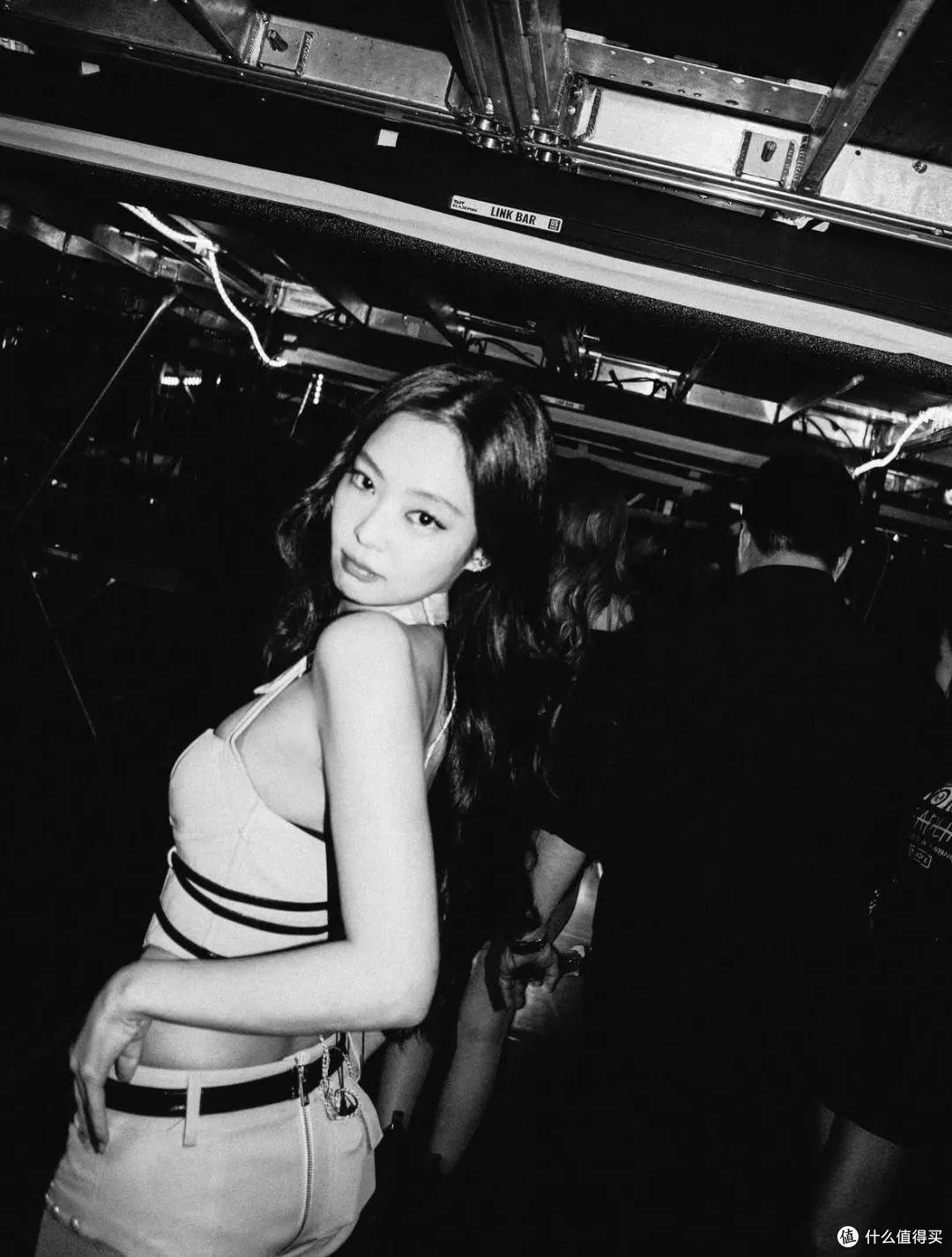 Jennie的美丽妆容,一种具有主体性的美,提升整体的高级精致感!