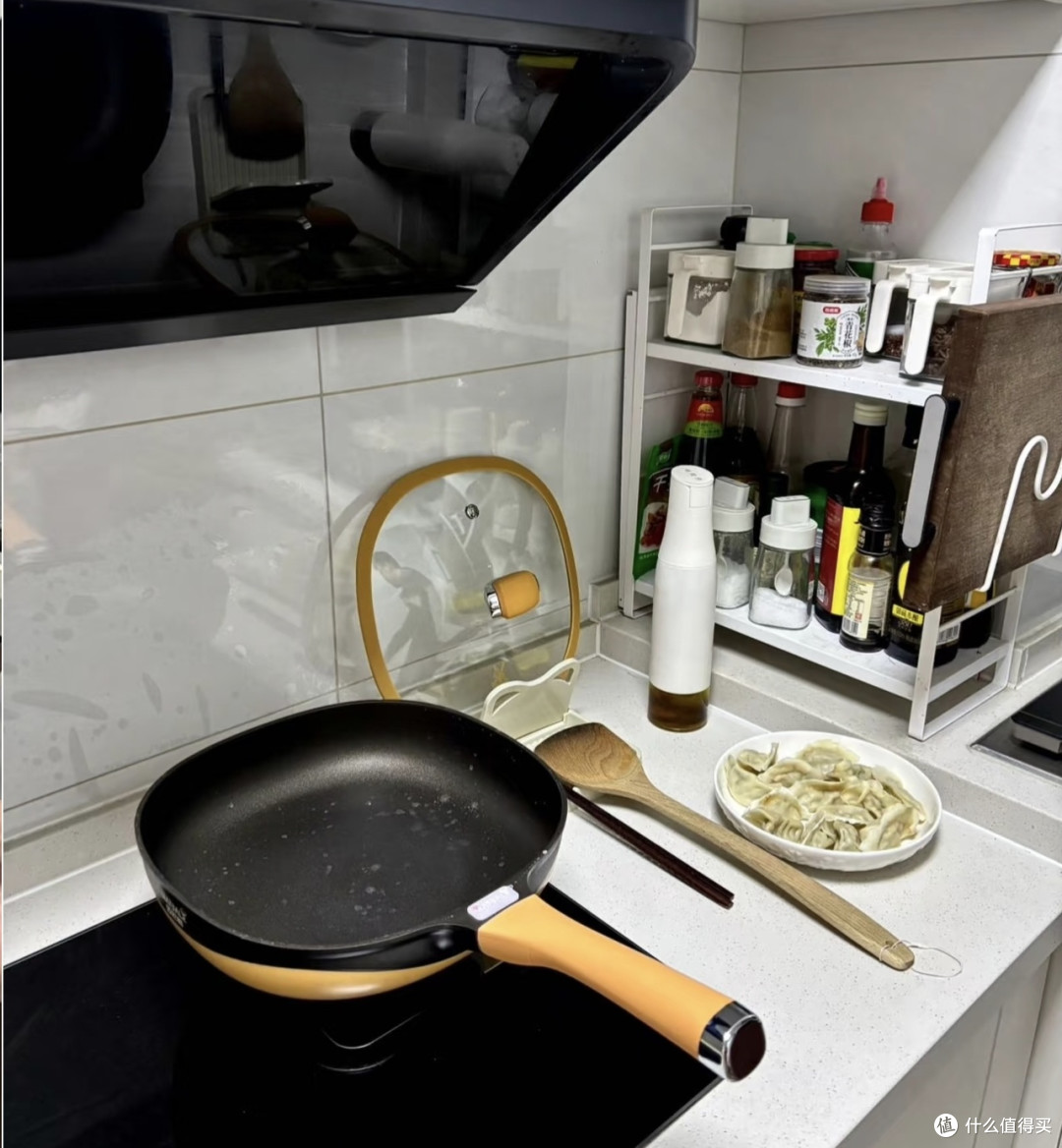 四方煎锅:家庭聚餐的得力助手