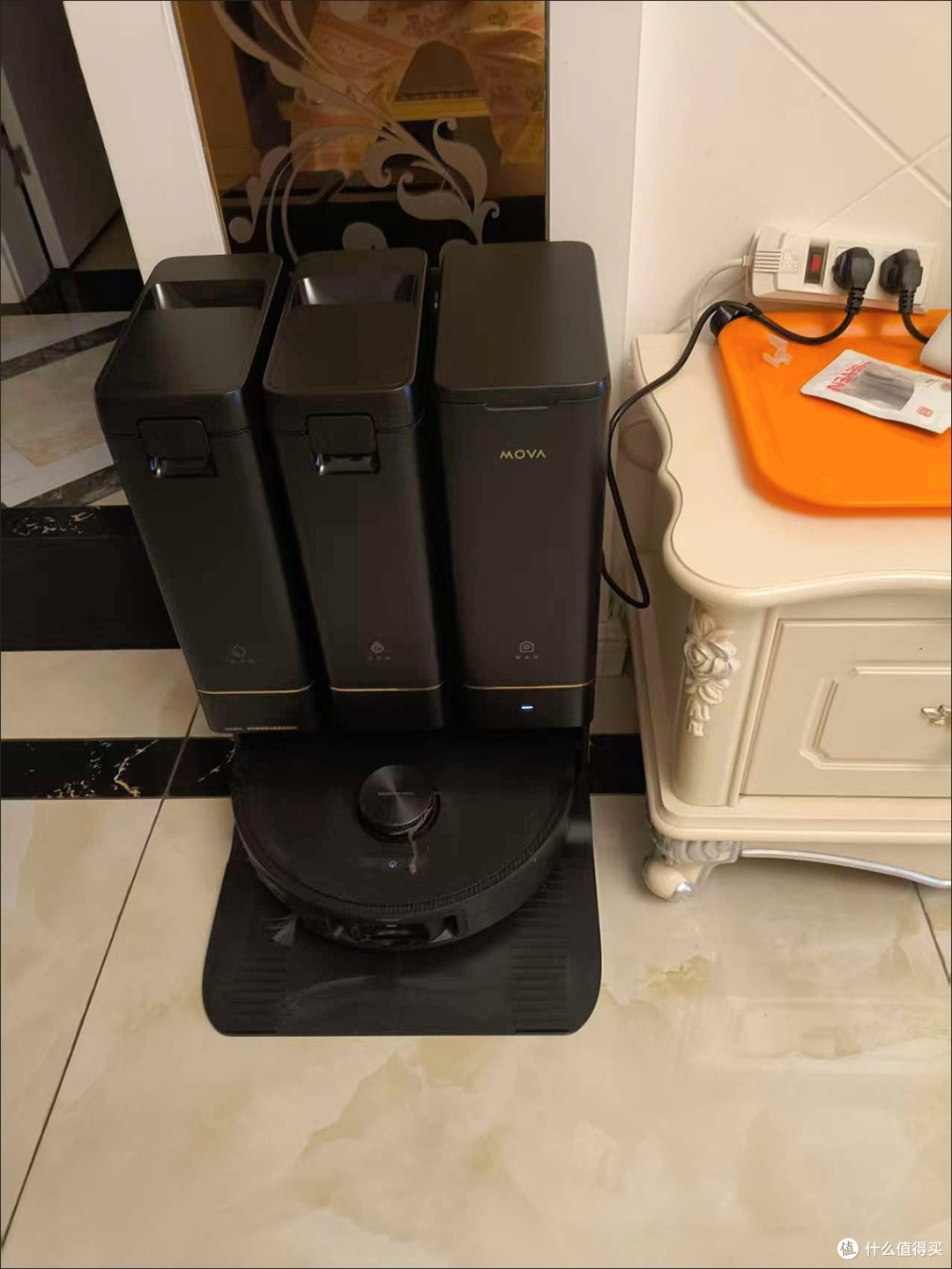 双旦大扫除黑科技，MOVA Z5pro水箱版扫地机器人轻松KO全屋清洁