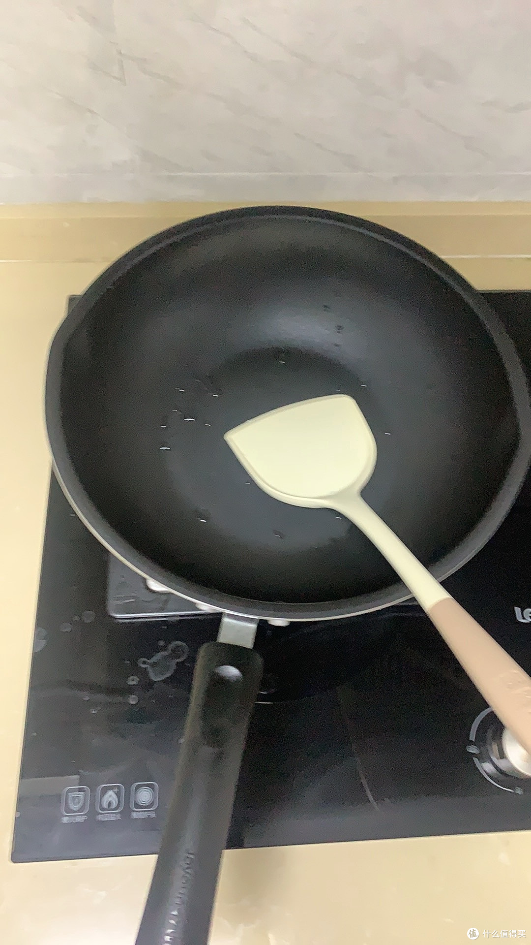 双旦必备厨房神器九阳不粘锅炒锅煎炒全能适配双灶下厨轻松无烦恼