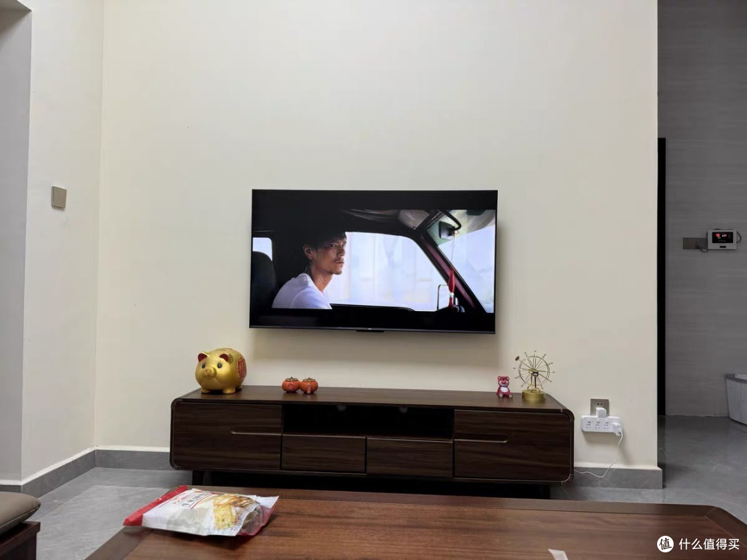 双旦中端新电视TCL 55V8L Pro