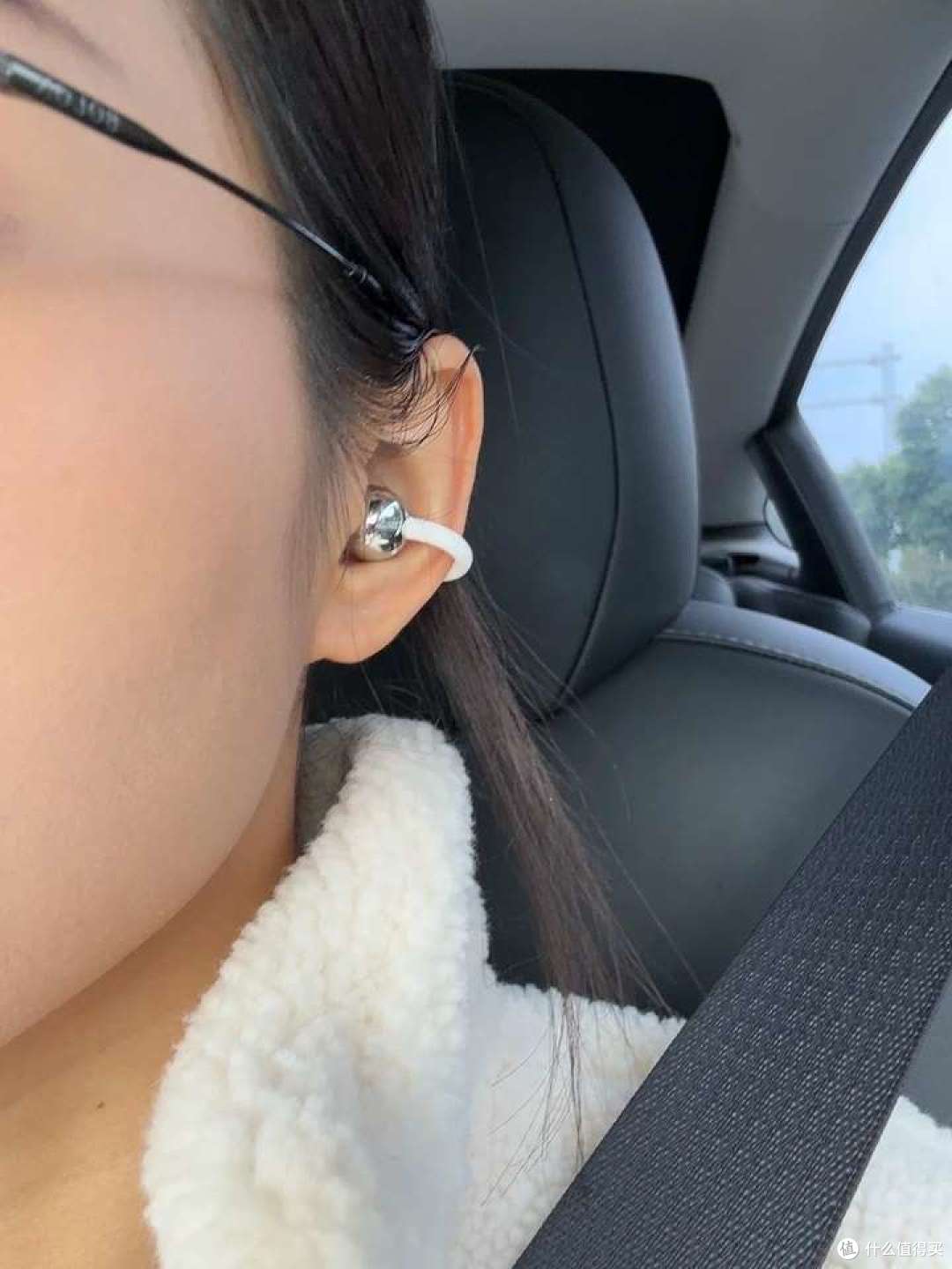 推不推荐买耳夹耳机？这玩意真的既没降噪又没音质为啥会有人买？