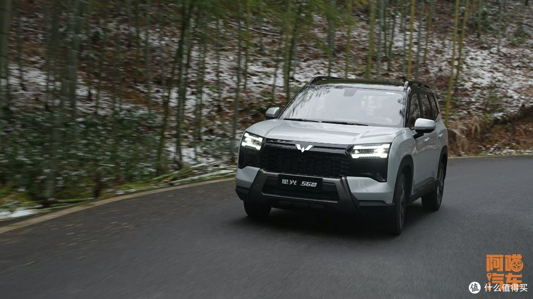 花A级车的钱买中型SUV,五菱星光560行不行?喵哥给你说明白