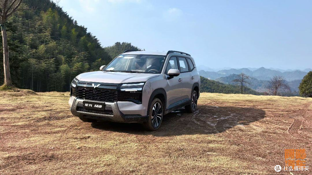 花A级车的钱买中型SUV,五菱星光560行不行?喵哥给你说明白