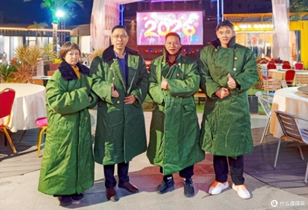 广东惠州:寒夜送温暖 比智龄童大爱暖鹅城