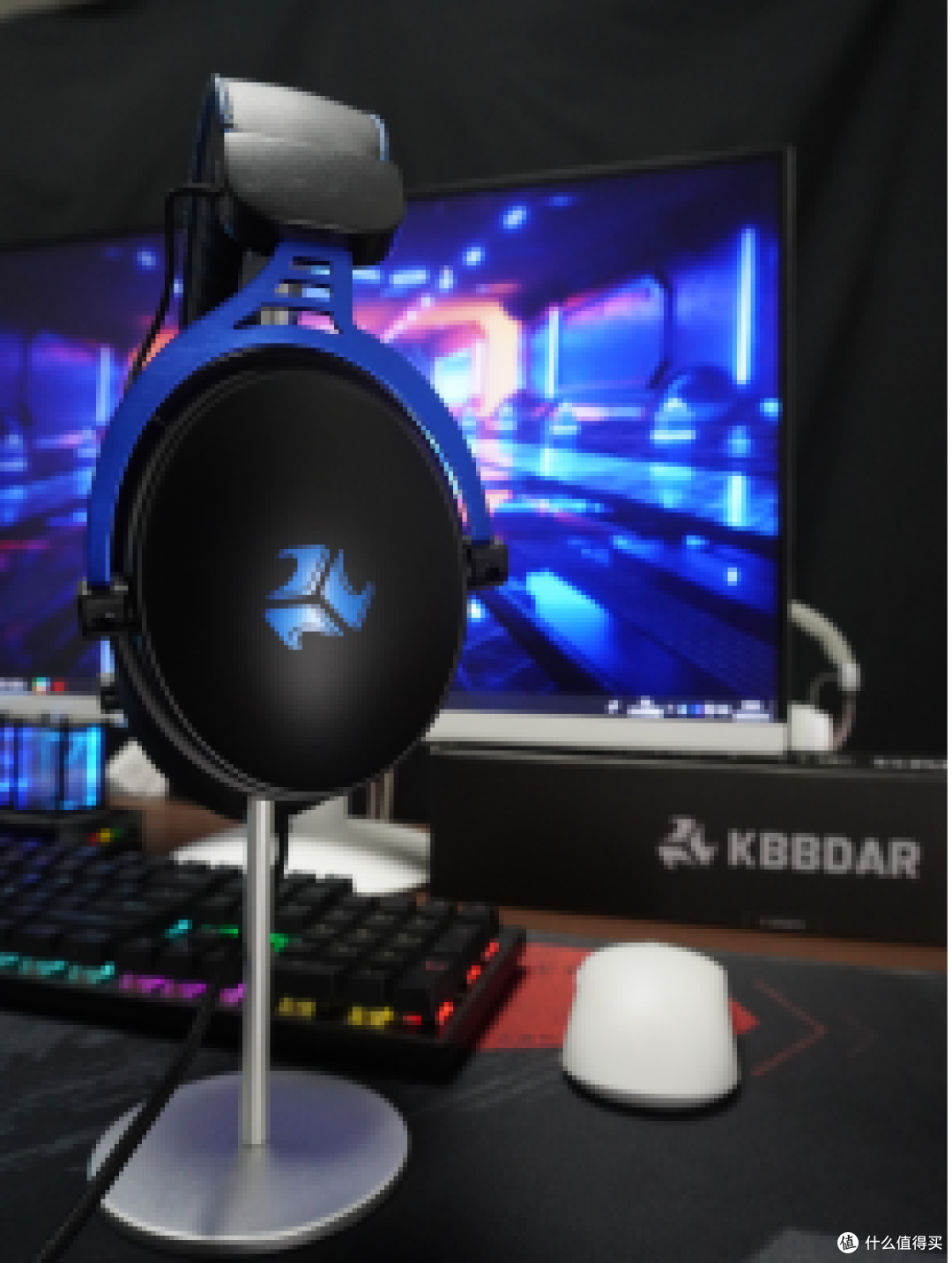 我的 20 岁电竞房：为 PUBG 而生，听声辨位拿捏全场