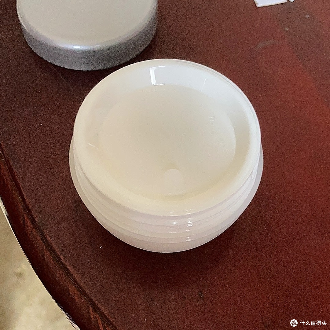 北方冬天干燥,护肤就用大宝SOD蜜蛋白霜,补水保湿,防起皮