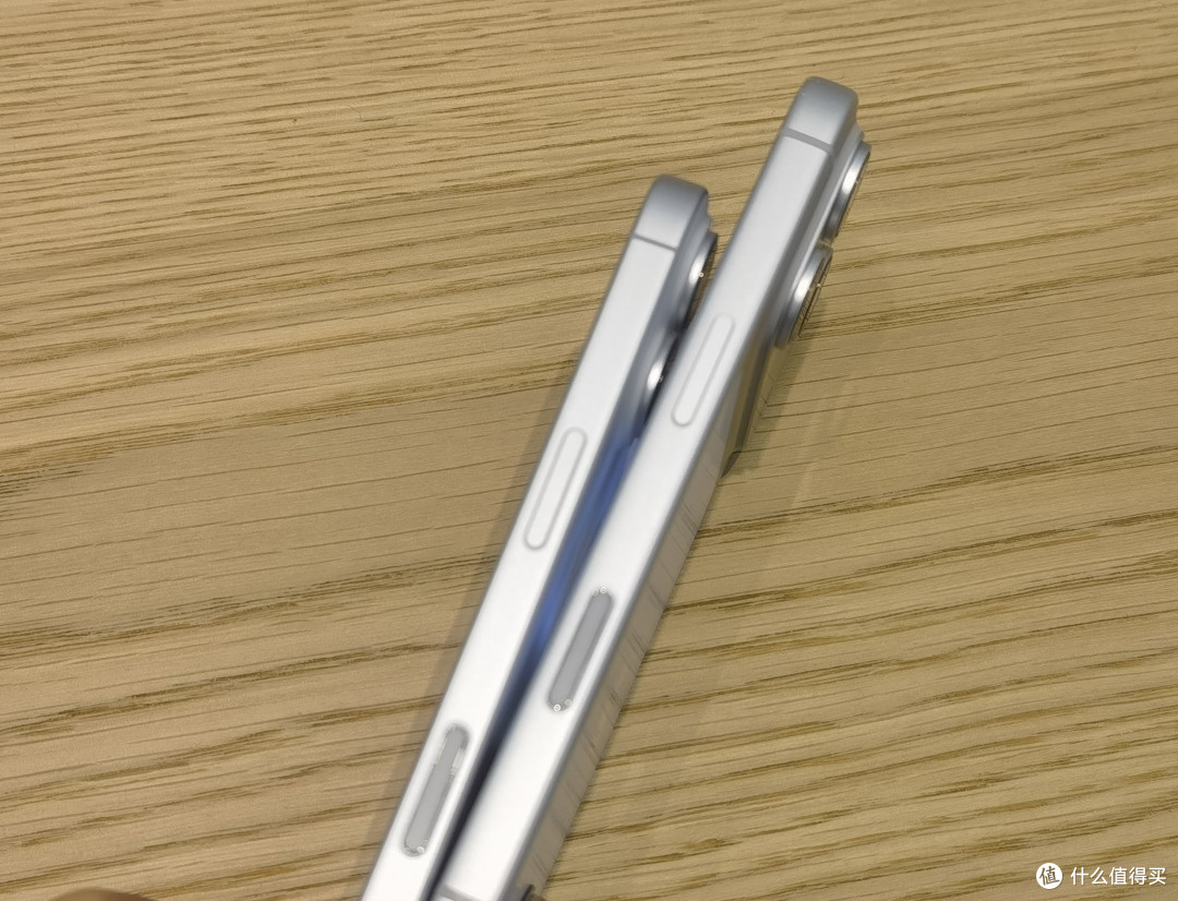 苹果16 Pro与iPhone 17对比,多维度剖析助姐姐选新机