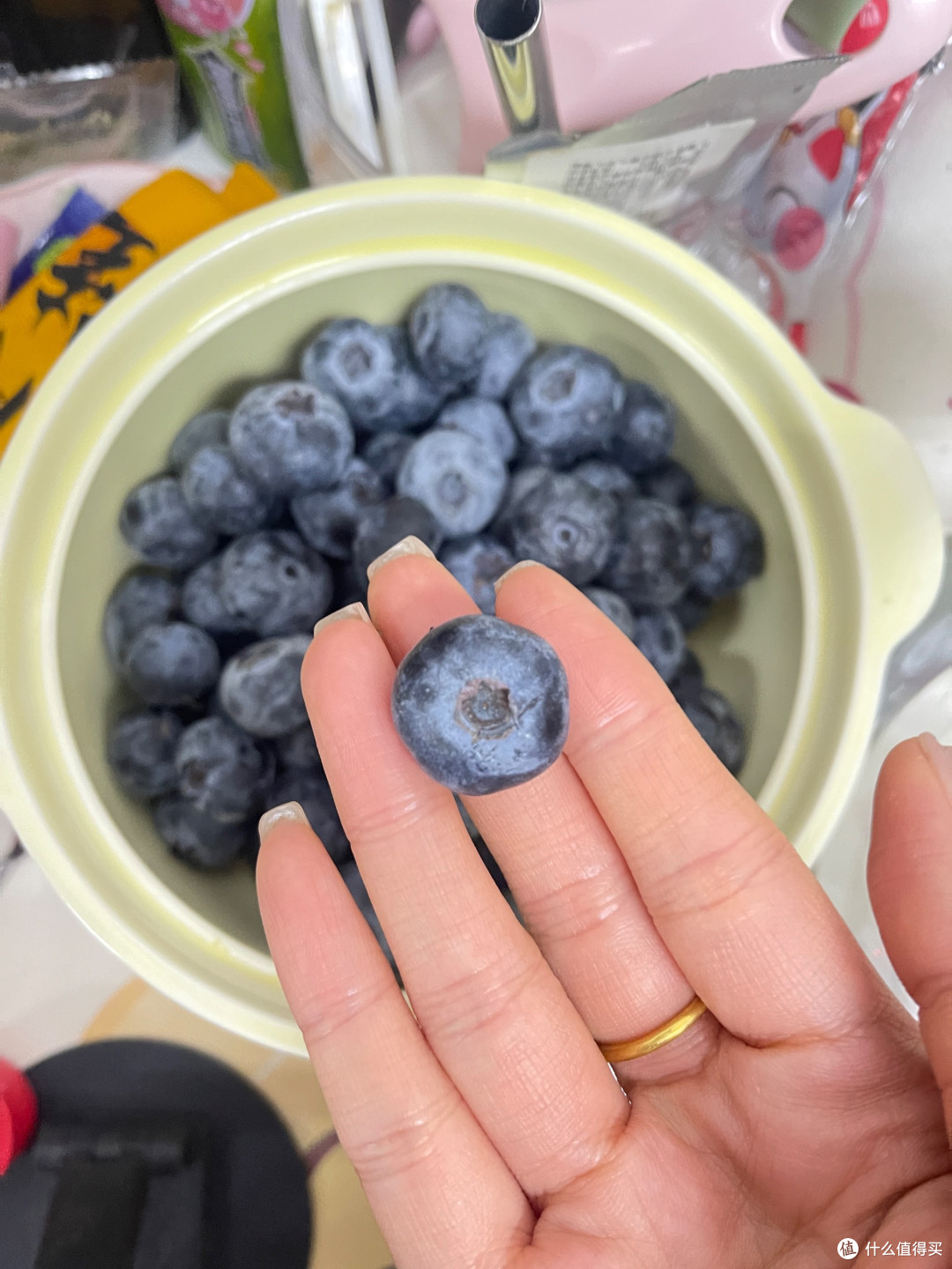 冬天就该吃蓝莓!这颗“冻龄小炸弹”让我在寒冬里偷偷发光