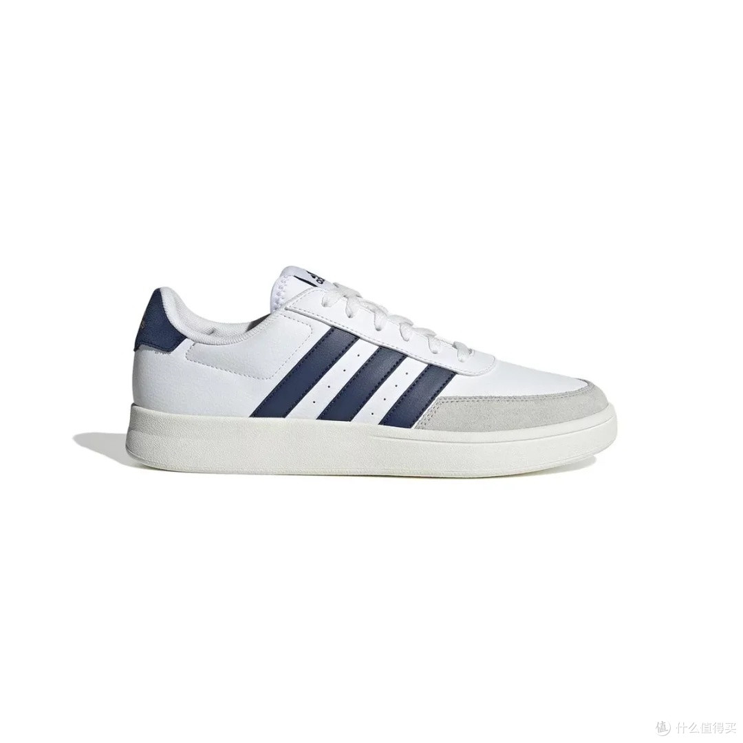 adidas BREAKNET 2.0:经典设计与百搭