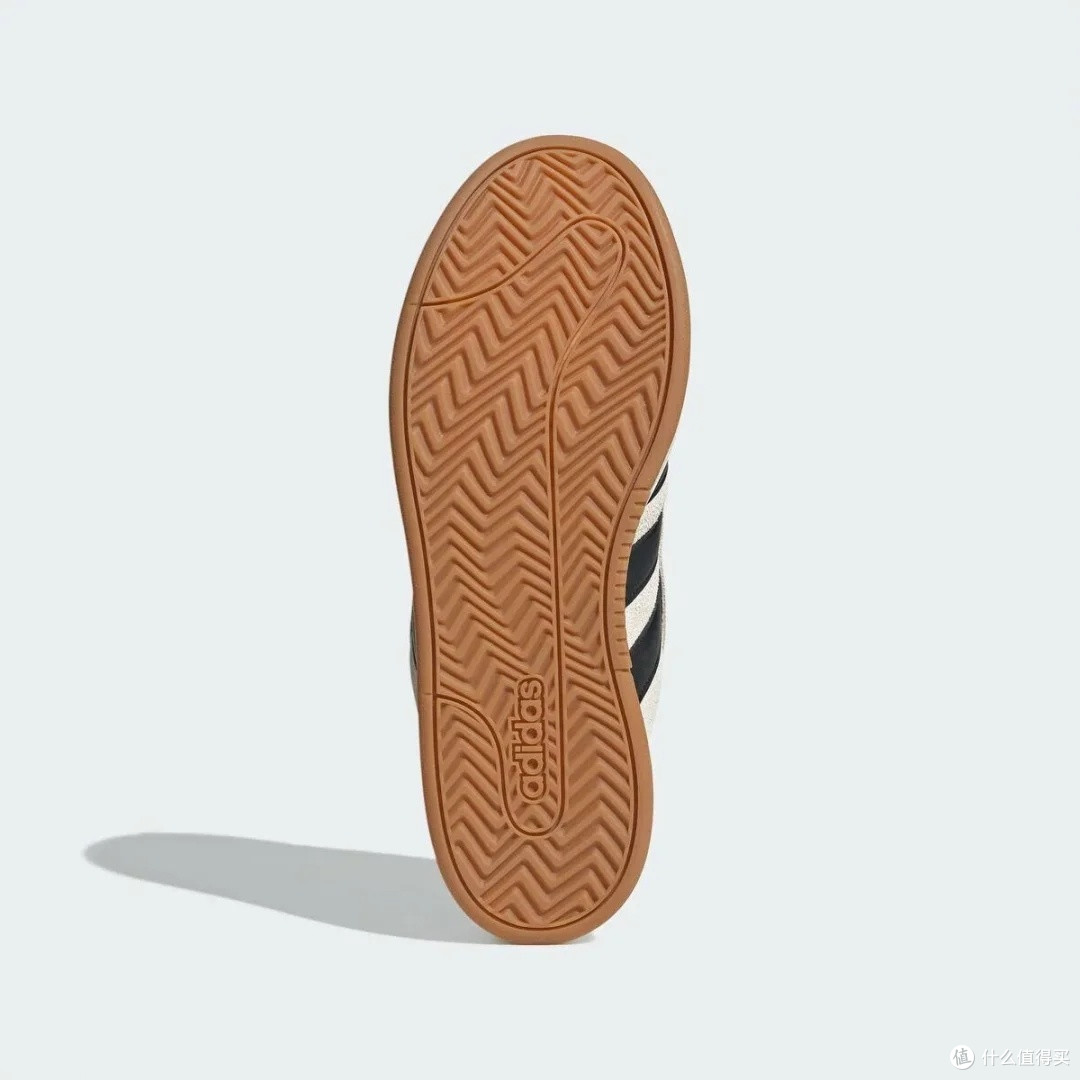 adidas GRAND COURT ALPHA 00s:经典设计与舒适体验