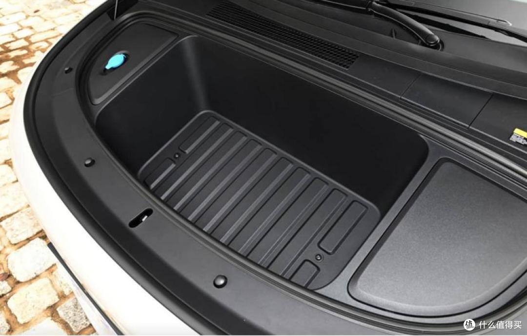 理想i6纯电SUV,大空间标配空悬+冰箱,它能成首个纯电爆款吗?