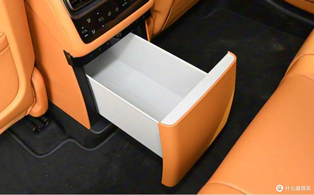 理想i6纯电SUV,大空间标配空悬+冰箱,它能成首个纯电爆款吗?
