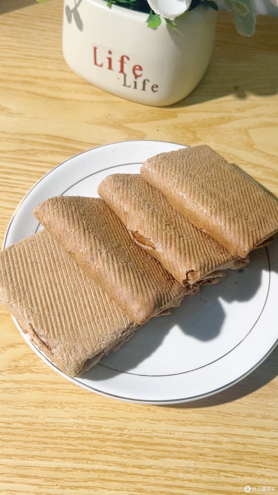 今天给大家安利一款超好吃的无加蔗糖荞麦蛋卷饼干