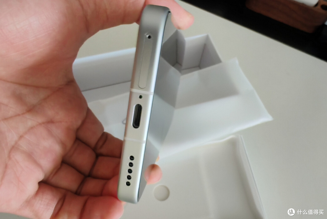 荣耀果断发飙，8000mAh+2亿像素，16GB+512GB国补到手价仅2804元