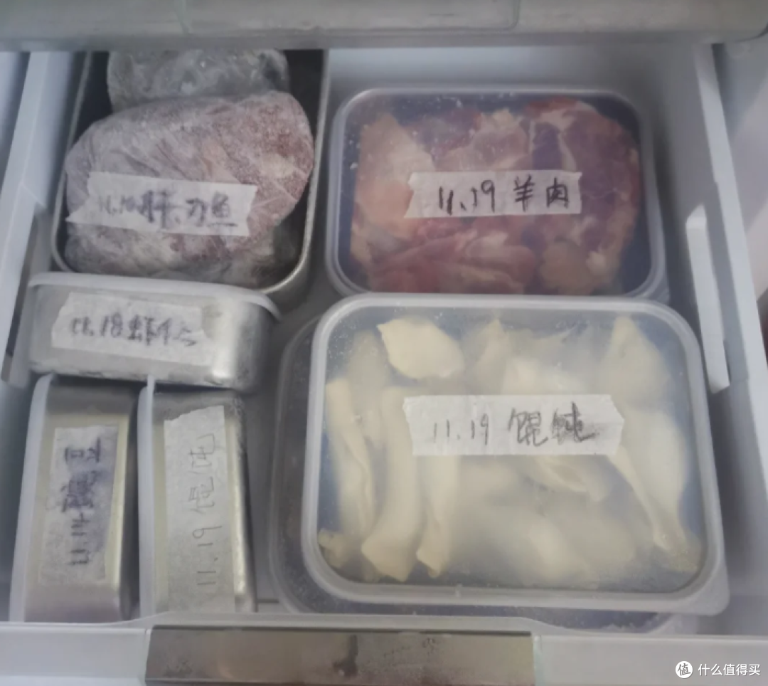 被年轻人的收纳智慧惊艳了,果然是新脑子好使!难怪家里井井有条