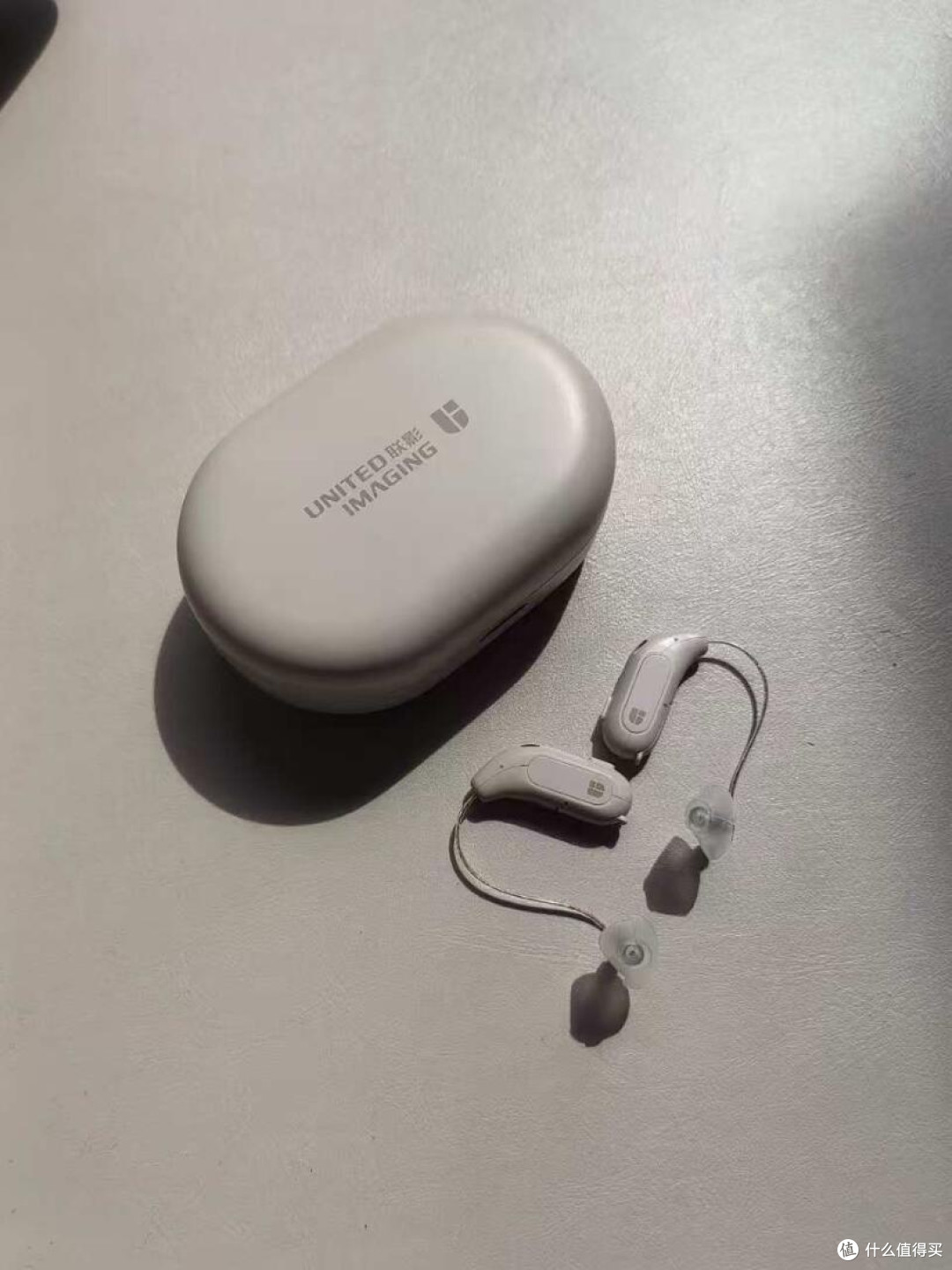 有了这个助听器，奶奶的生活又热闹了起来
