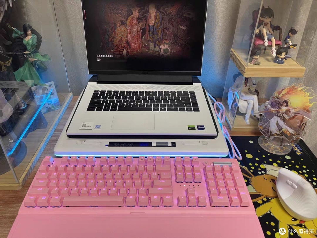 雷蛇黑寡妇蜘蛛V3粉晶版：电竞桌面的颜值与性能
