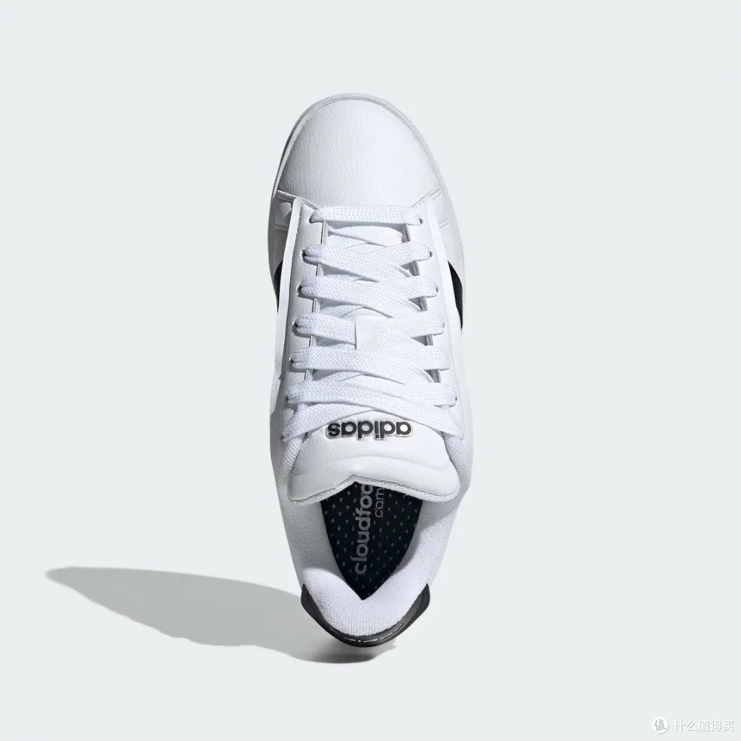 adidas GRAND COURT ALPHA 00s：复古与潮流的结合