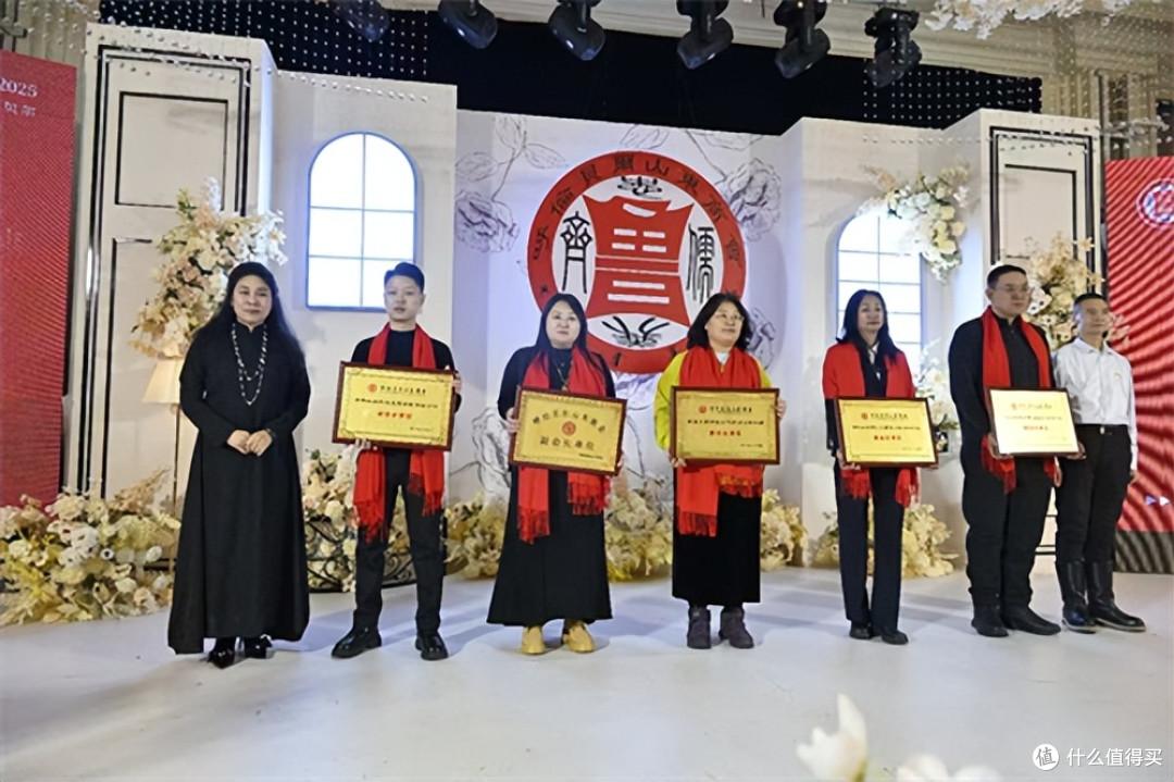 呼伦贝尔山东商会圆满举办2025年会