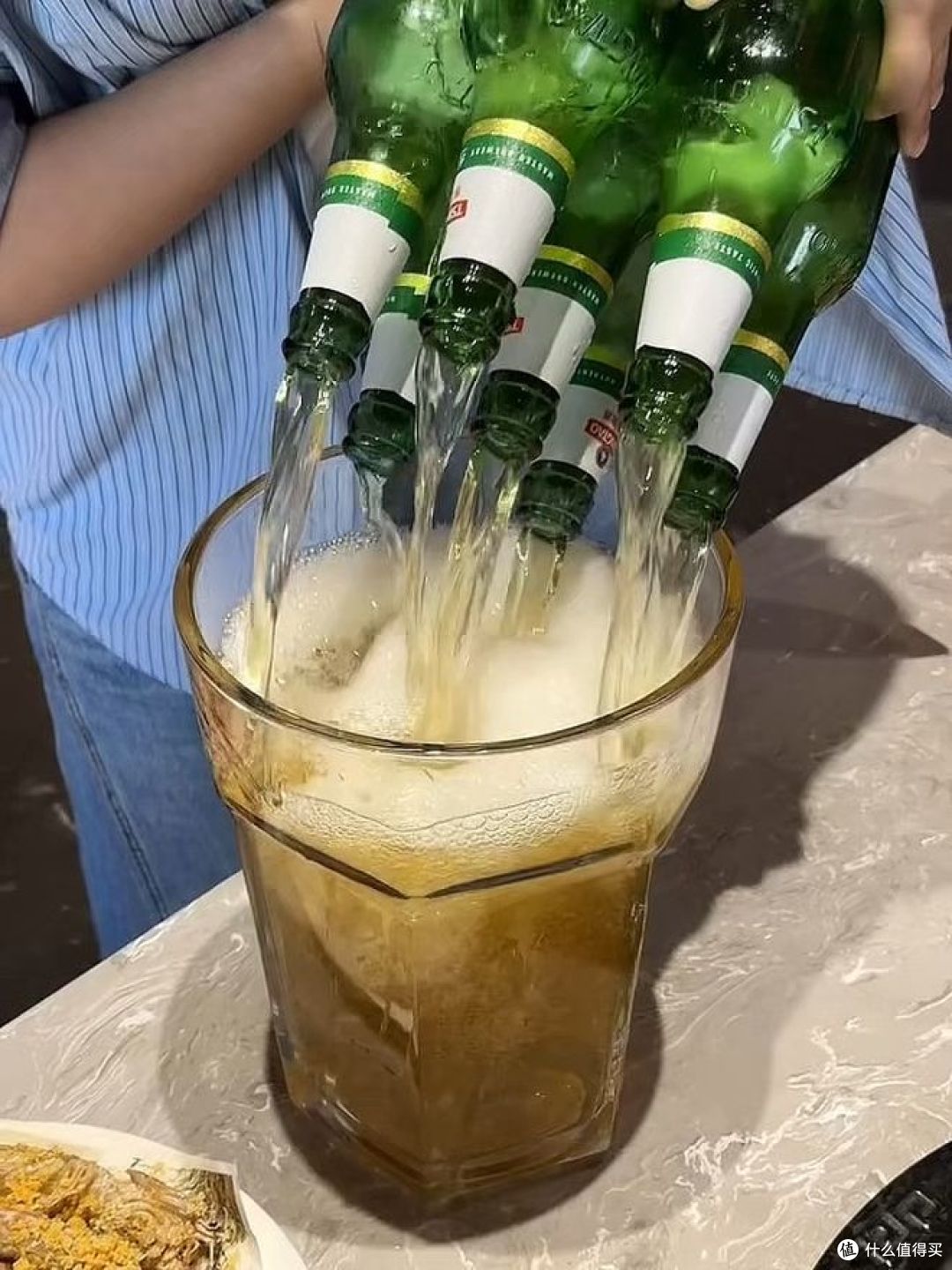 喝白酒和喝啤酒哪一个伤害比较大?快来看!