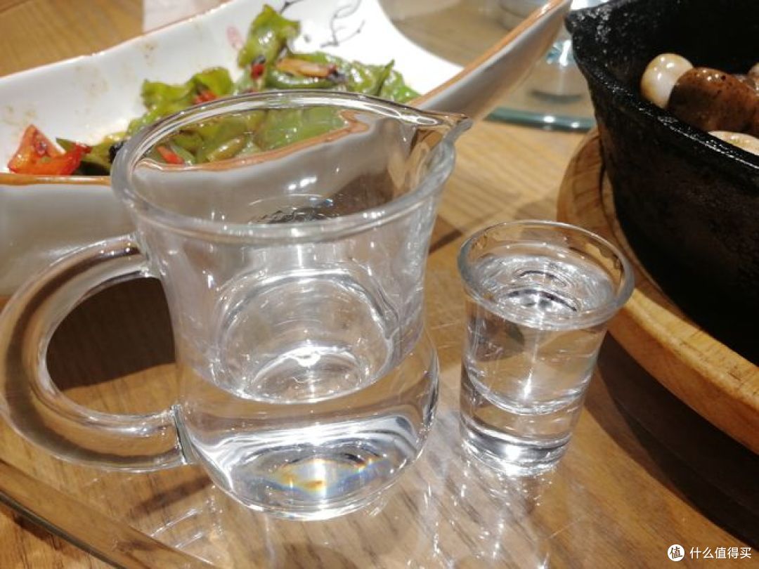喝白酒和喝啤酒哪一个伤害比较大?快来看!