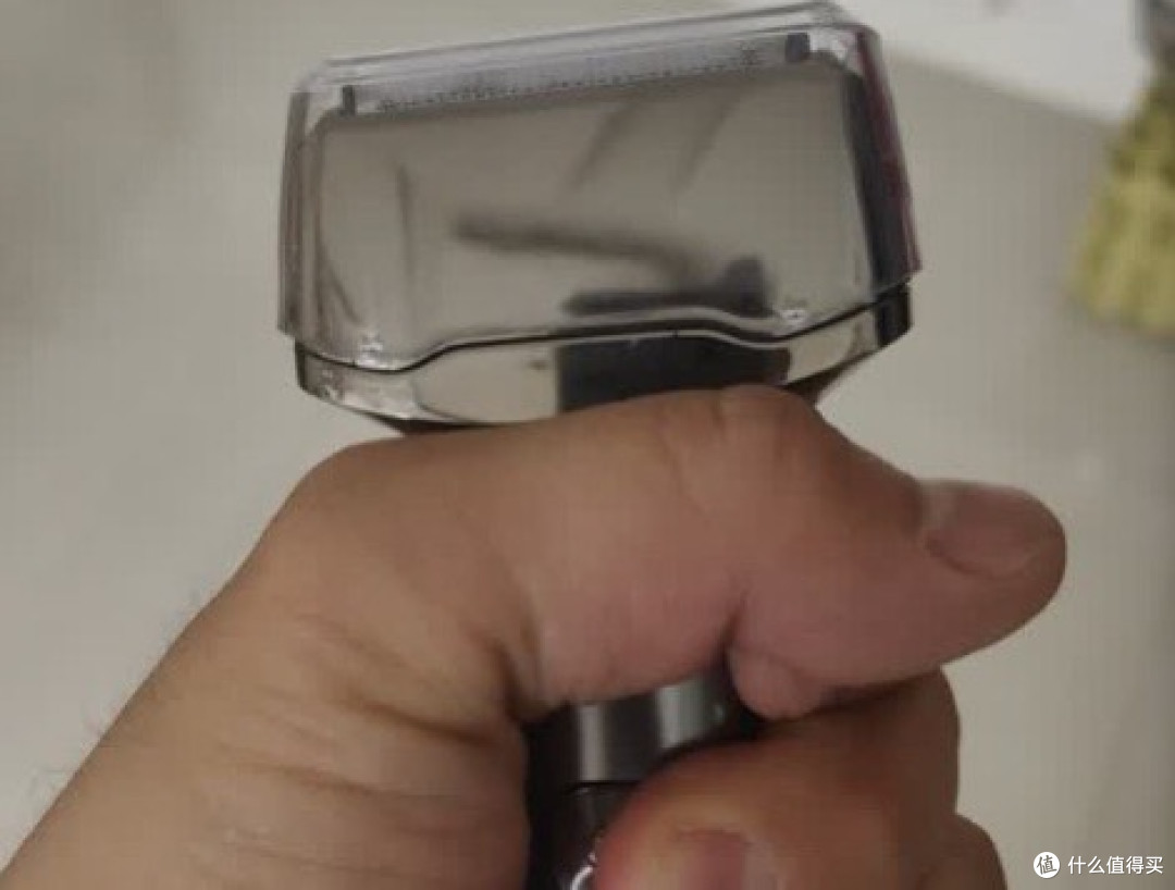 好用的往复式剃须刀:全网热抢的十大男士必备好物,粗硬胡茬克星