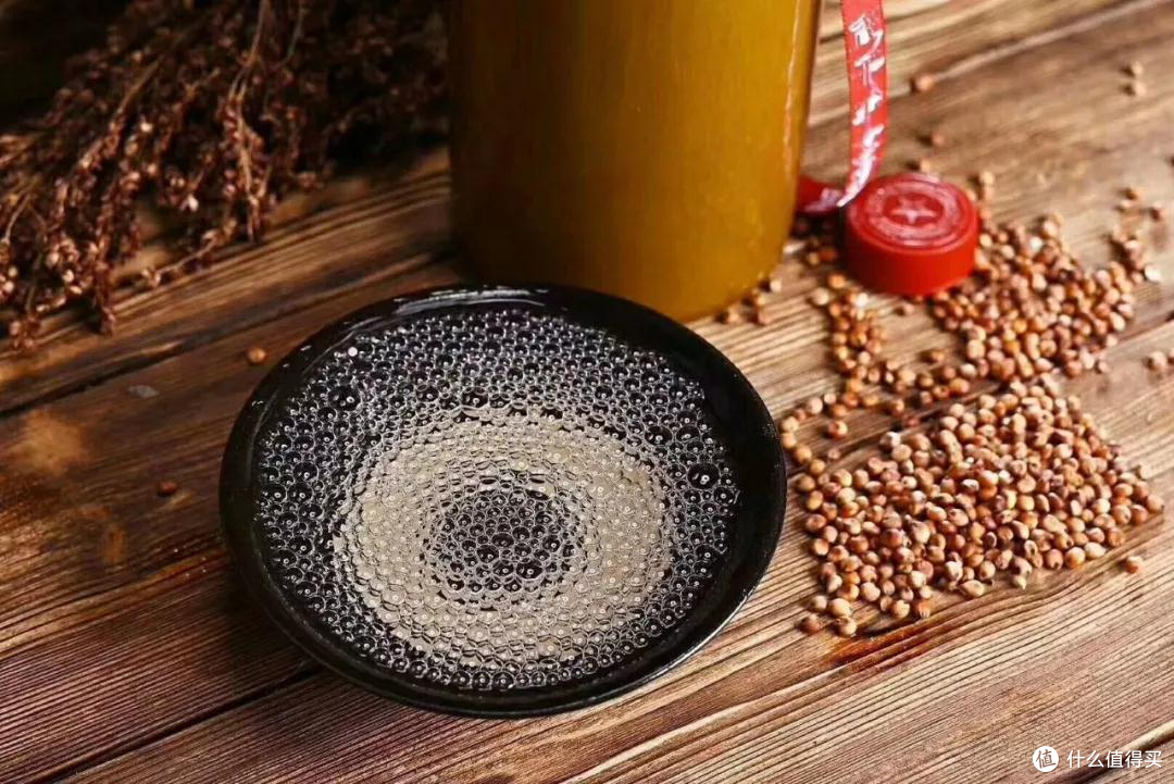 酒花绵密就是好酒?这可能是白酒圈最大的“骗局”