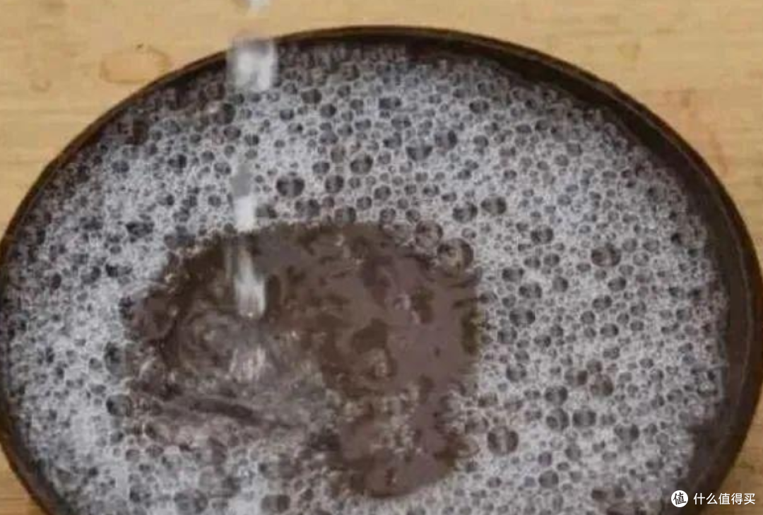 酒花绵密就是好酒?这可能是白酒圈最大的“骗局”