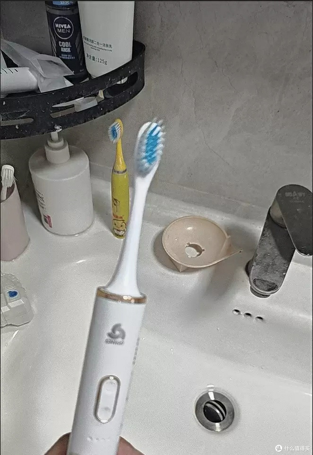志高电动牙刷清洁与舒适度对比