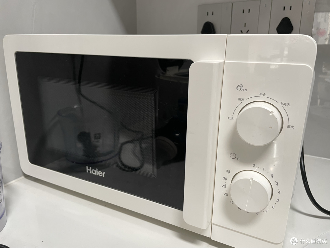 给姐姐家添了台“贴心神器”:海尔HW-M20T1W微波炉的暖心体验