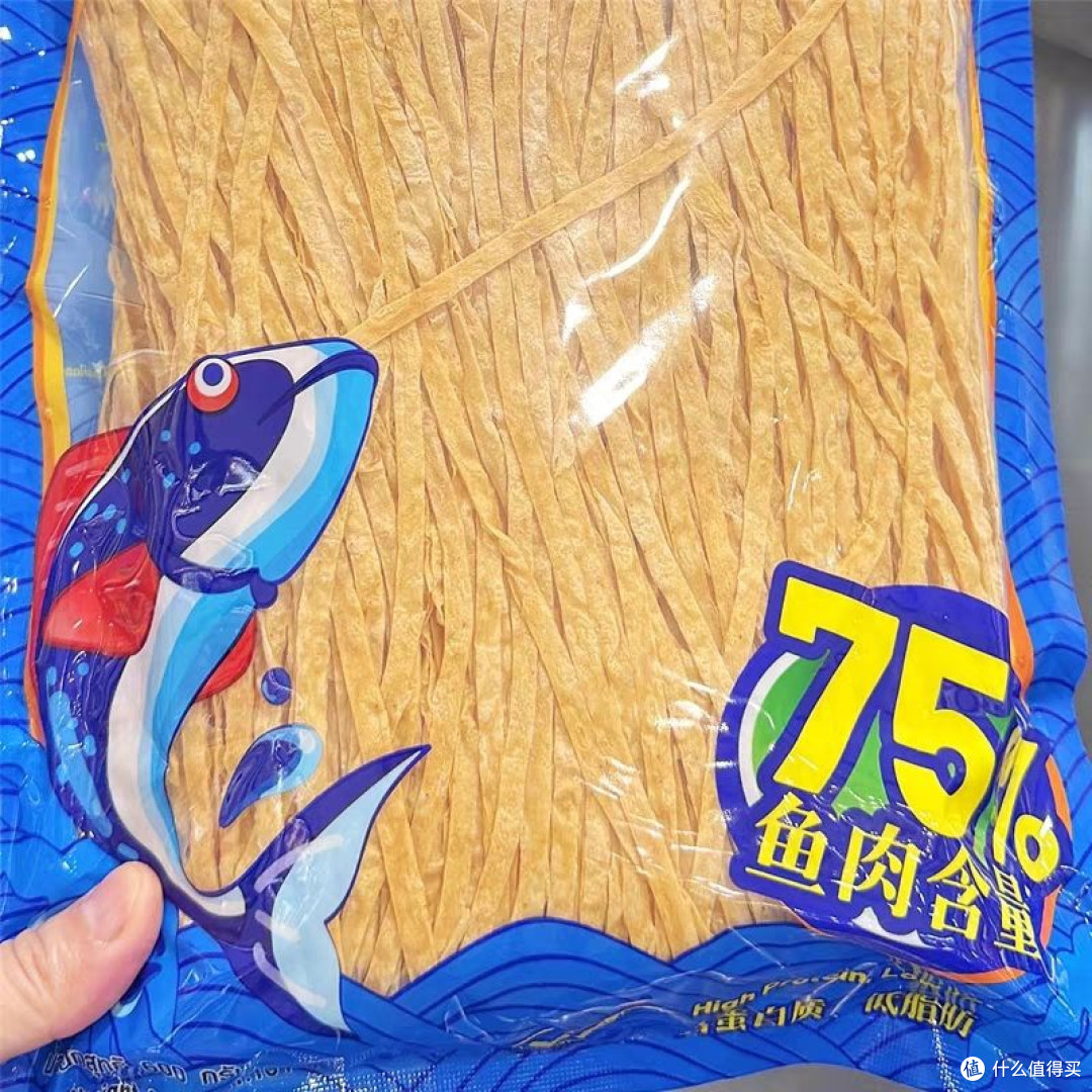 鲜辣过瘾!山姆泰国FISHO酱油风味鱼丝,办公室解馋的高蛋白神器