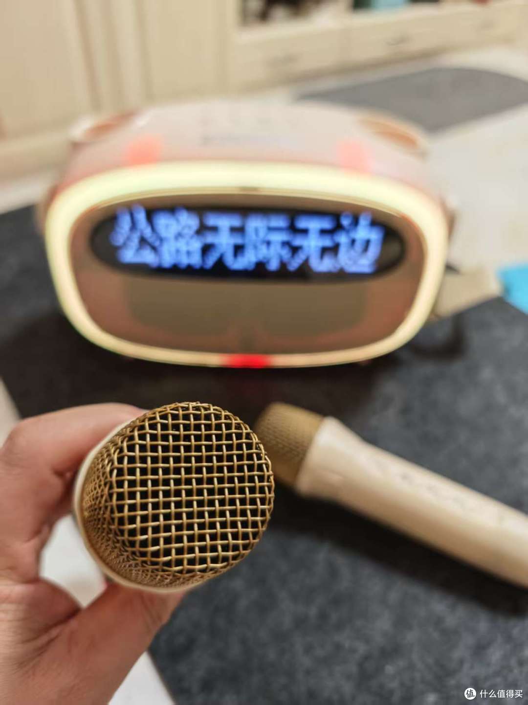 雅兰仕K31 K歌提词音箱评测:把KTV装进客厅的家庭娱乐神器
