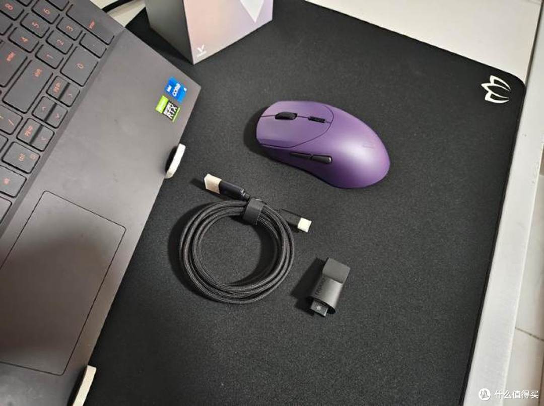 雷柏V700DIY-98长续航版键盘与VT9MAX鼠标:最强续航无线键鼠套装