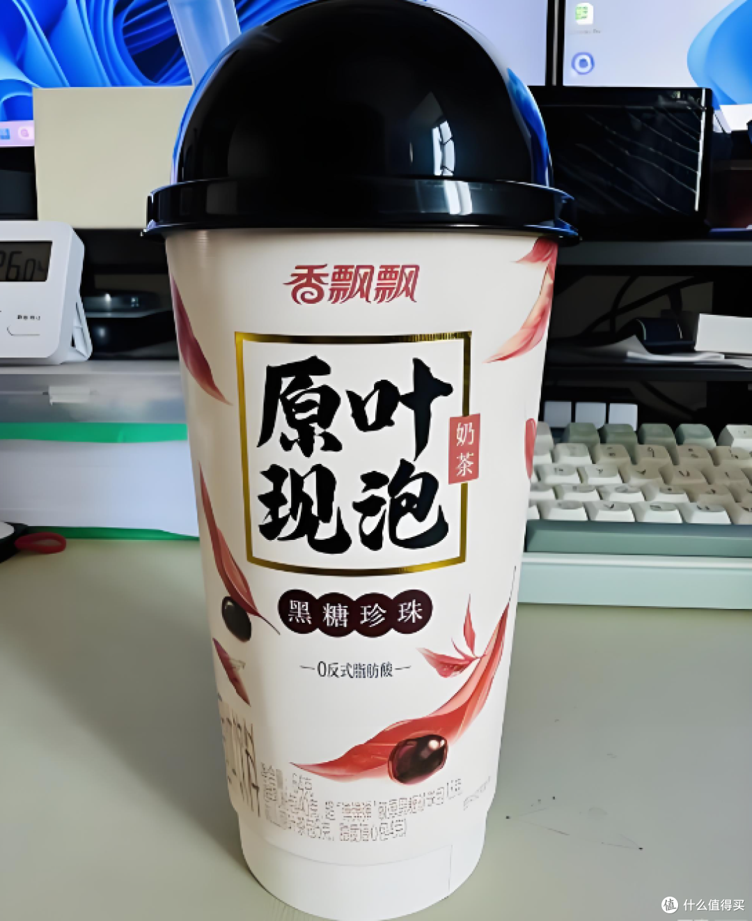 曾绕地球3圈的香飘飘,如今奶茶业务持续下滑,问题出在哪?
