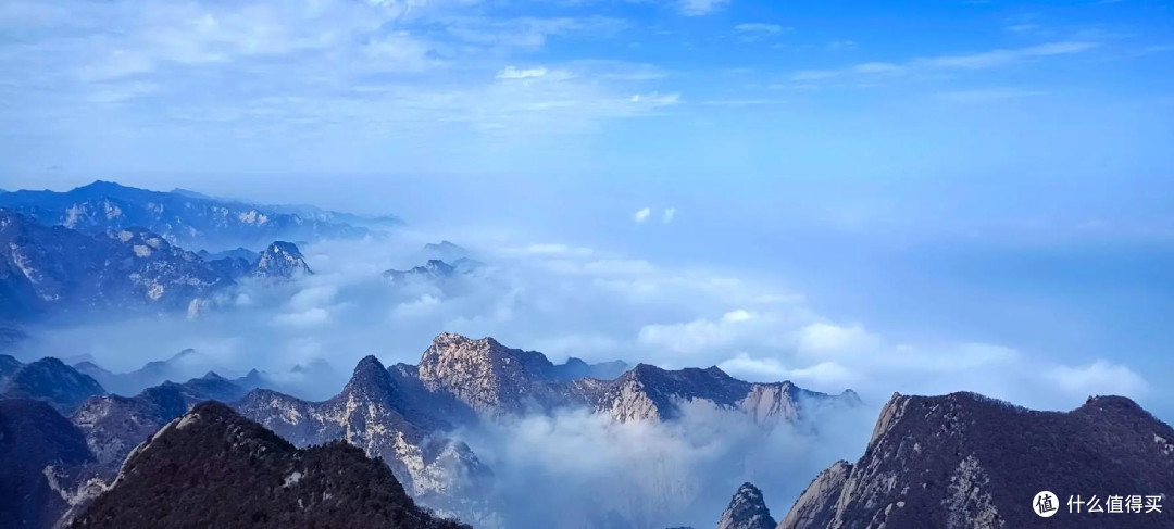 登奇峰遇云海,在山间读懂自然的磅礴与温柔