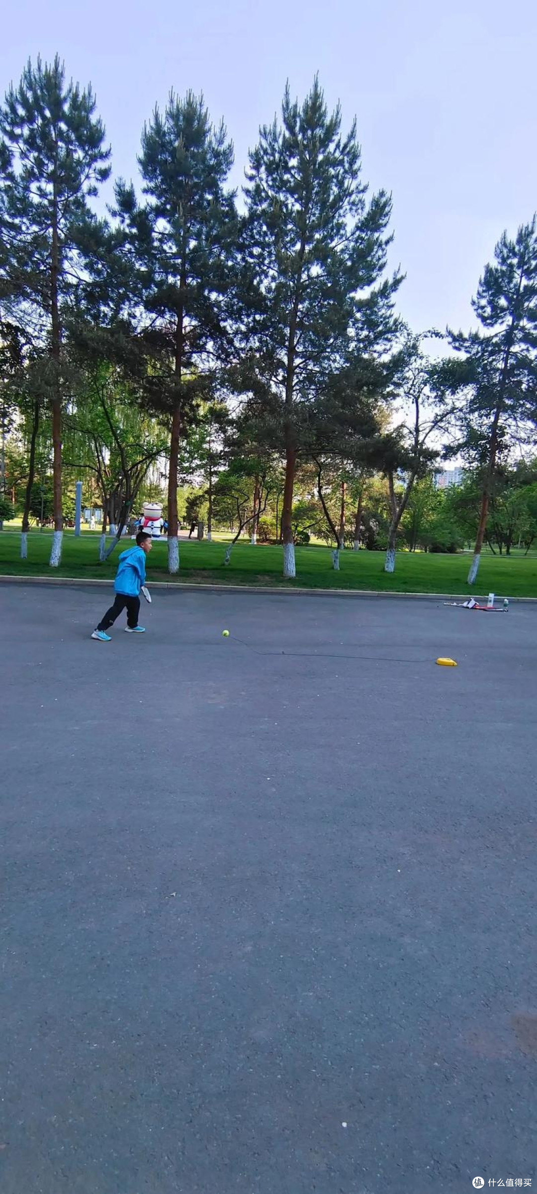 公园网球初体验，解锁户外健身新乐趣