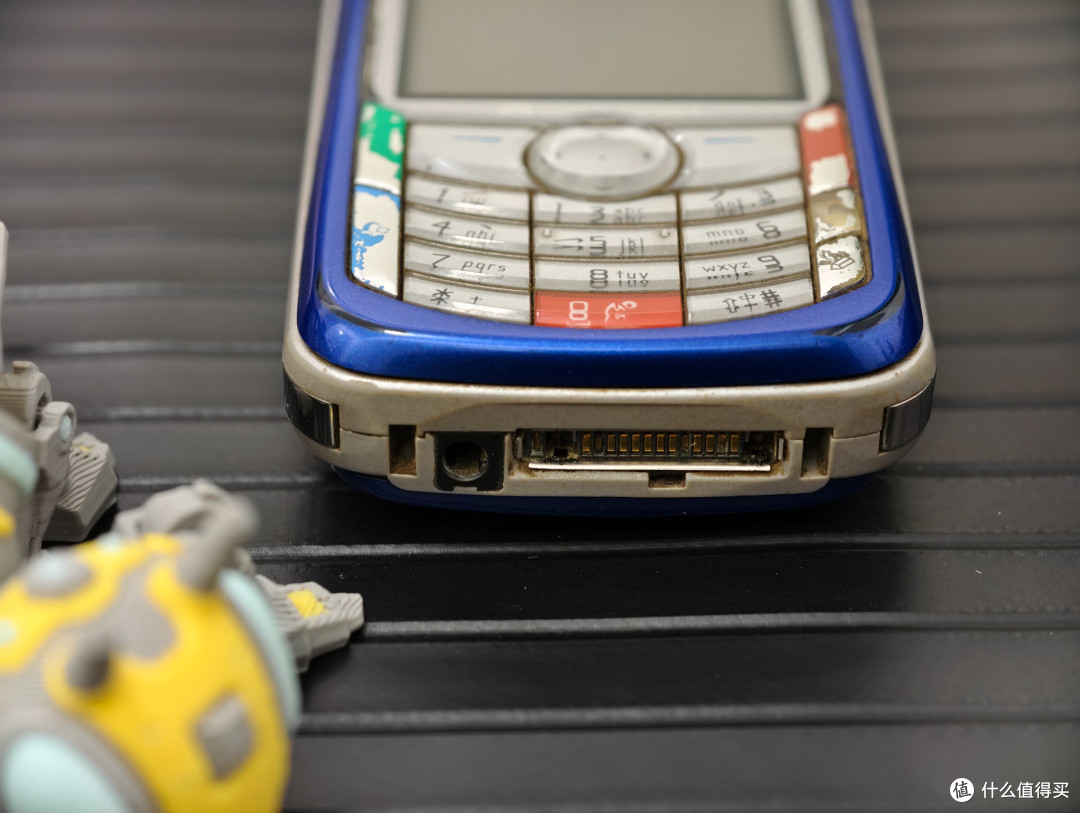 握在掌心的青春:NOKIA 6681 与那个 “街机皆诺基亚” 的年代