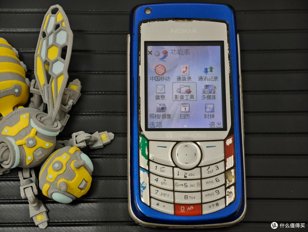 握在掌心的青春:NOKIA 6681 与那个 “街机皆诺基亚” 的年代