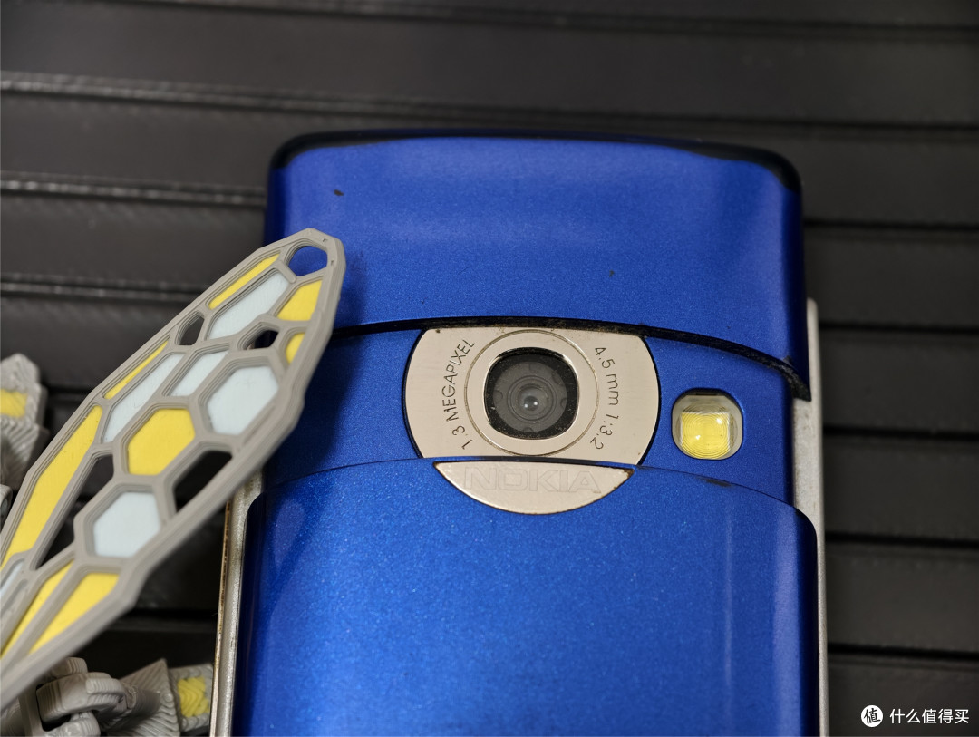 握在掌心的青春:NOKIA 6681 与那个 “街机皆诺基亚” 的年代