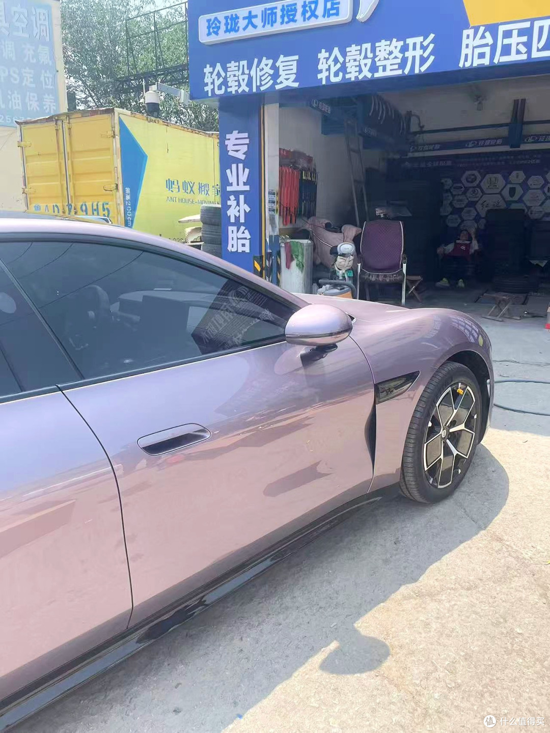 雷军直播拆车,直面“小字营销”争议