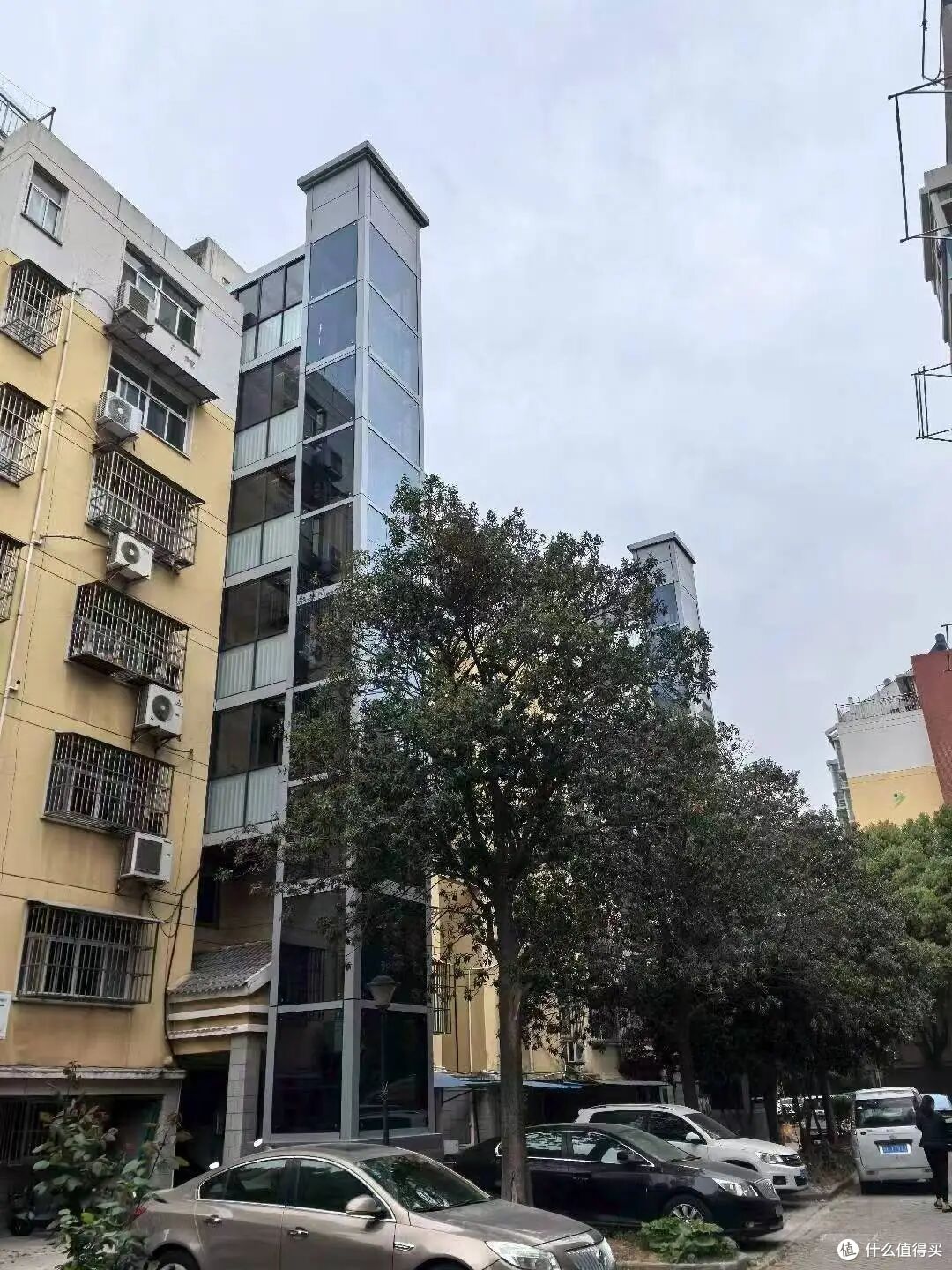 老小区加装电梯，1-3楼死活不同意，这方案一出，全体业主都服了