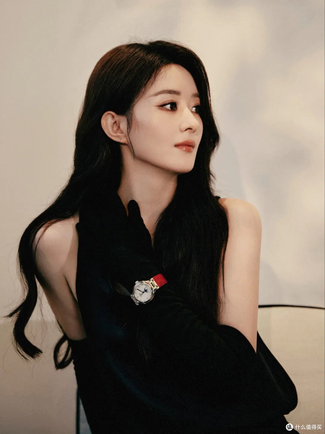 赵丽颖戴浪琴首枚蓝宝石手表，太梦幻了！全新女表为什么必买？