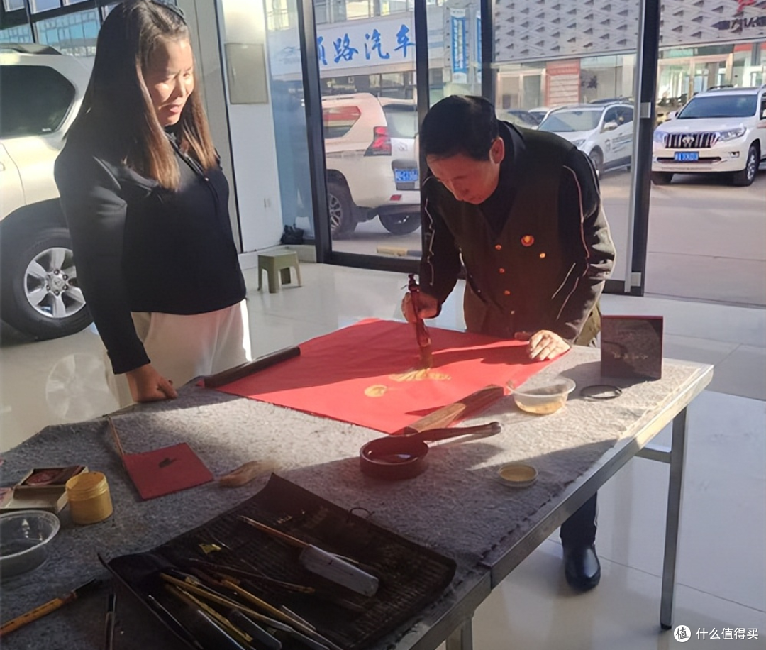 河北唐山:以文会友 以墨传情