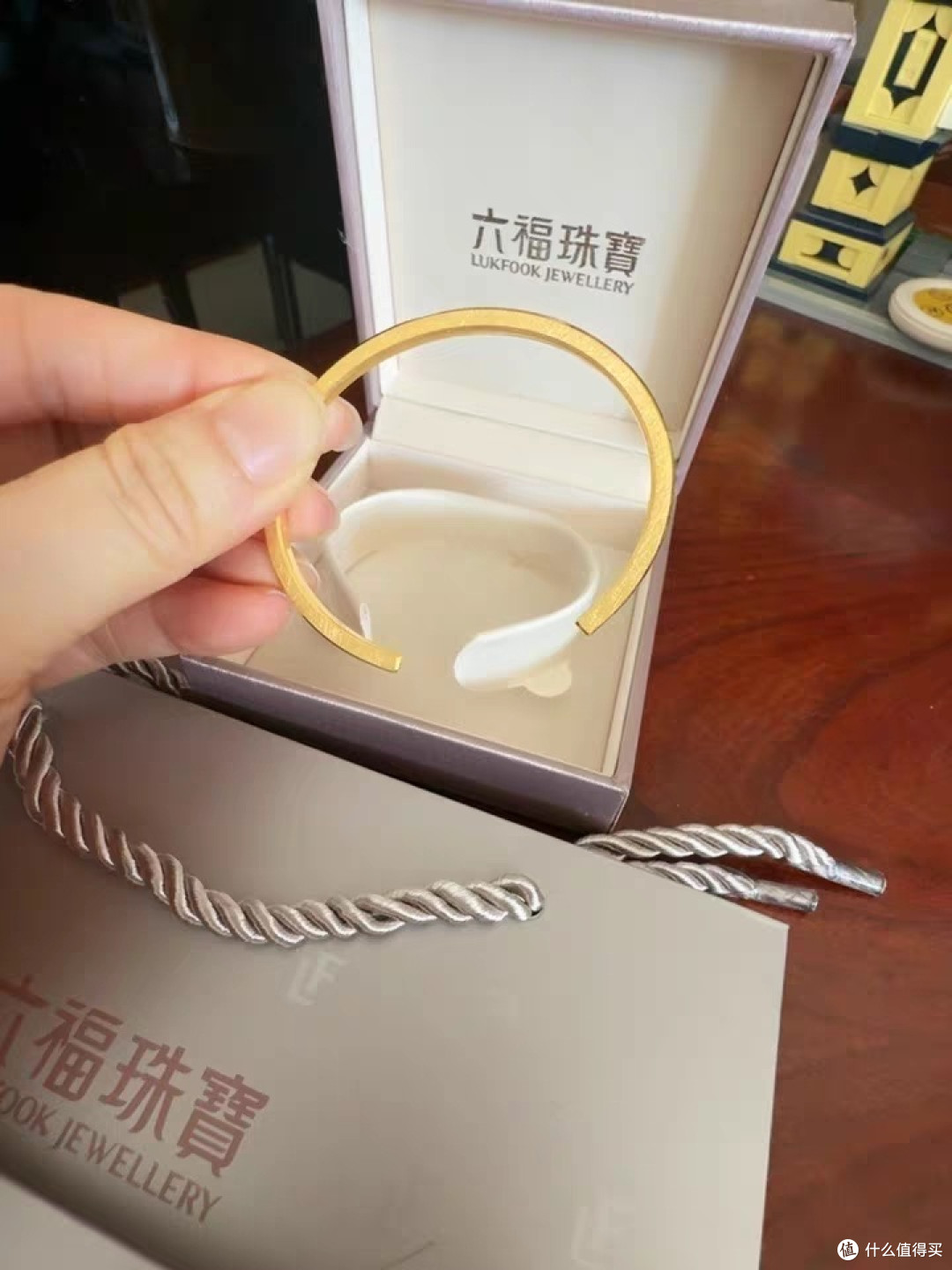 黄金与白银投资价值深度解析:历史波动与未来趋势